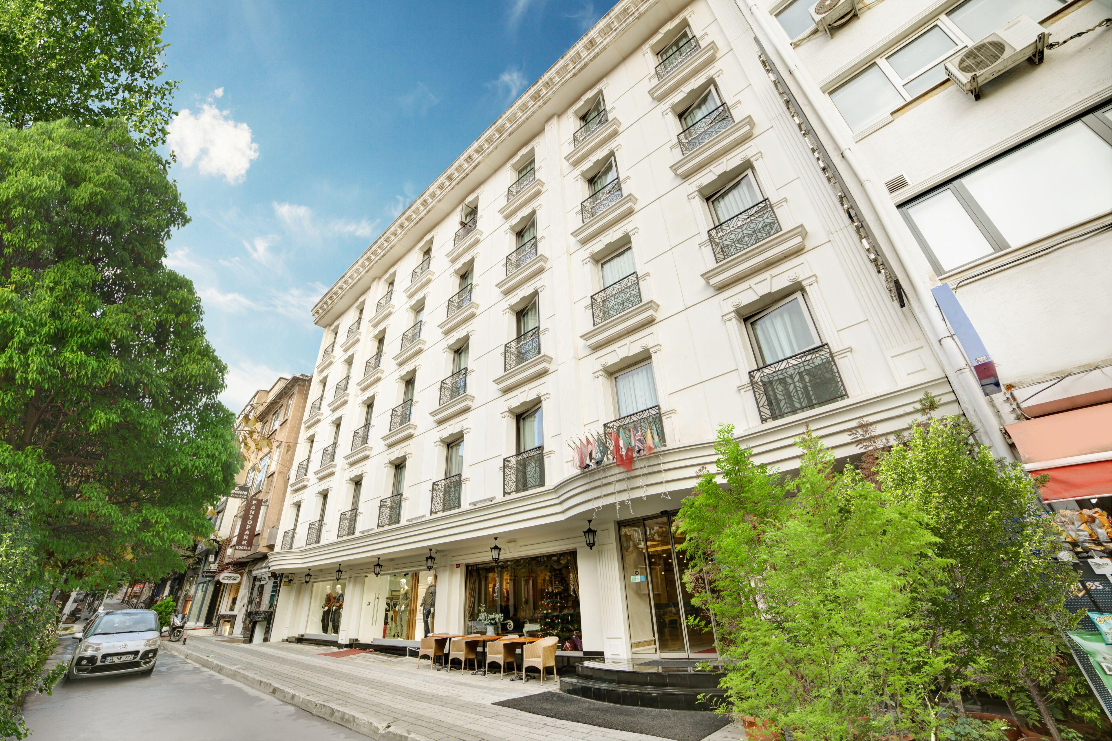 Halifaks Hotel — Photos 1